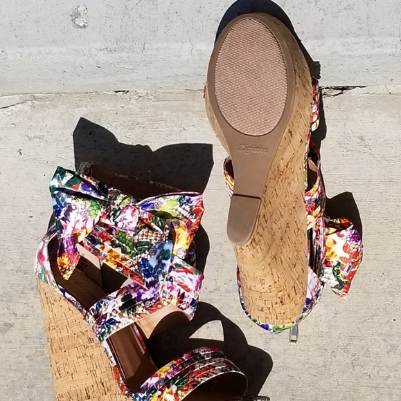 🔥🔥GLAMOUR Tropical Wedges🔥🔥 - Picture 7 of 7